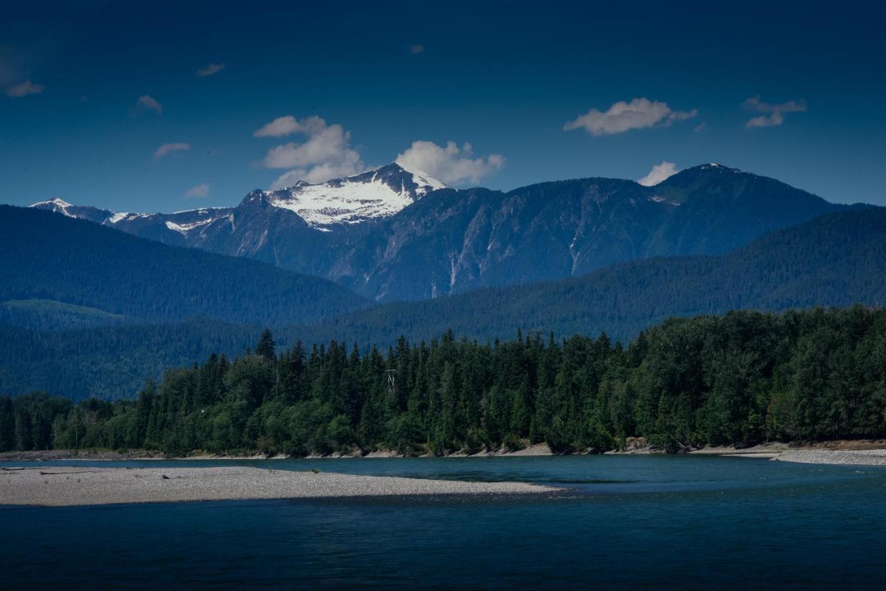 Skeena River House Bed & Breakfast Terrace Bagian luar foto