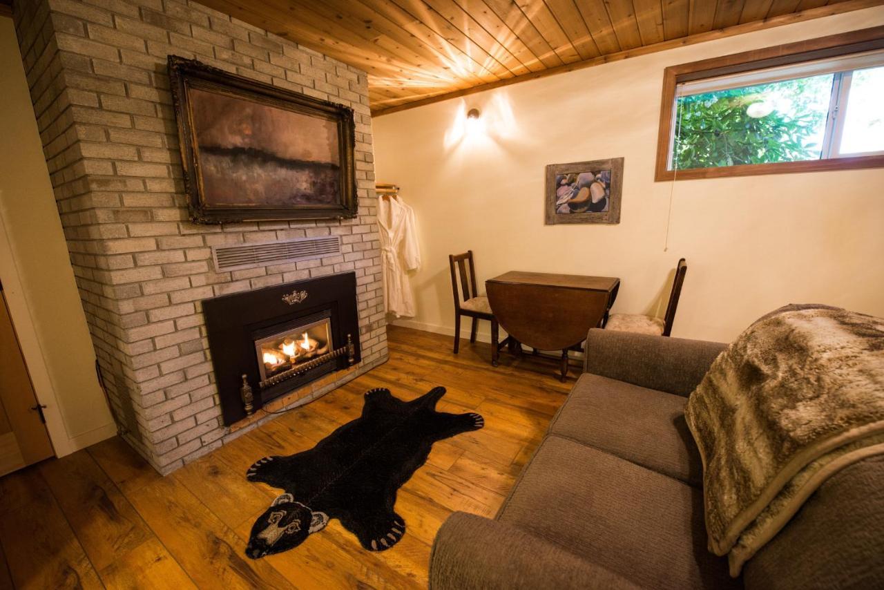 Skeena River House Bed & Breakfast Terrace Bagian luar foto
