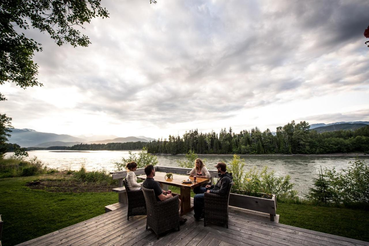 Skeena River House Bed & Breakfast Terrace Bagian luar foto