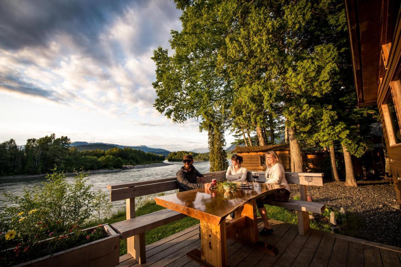 Skeena River House Bed & Breakfast Terrace Bagian luar foto